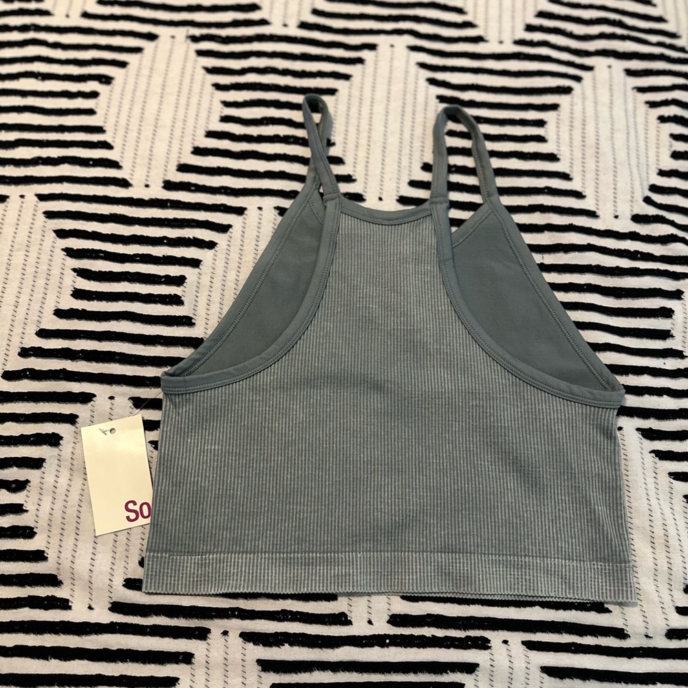 Ubique wash tank top